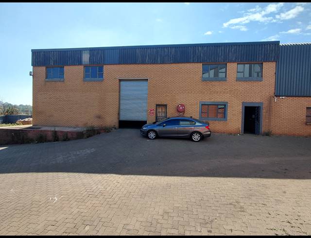 186M² WAREHOUSE TO LET IN CLAYVILLE
